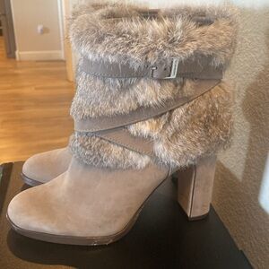 New Louise et Cie faux fur boots Size 9.5